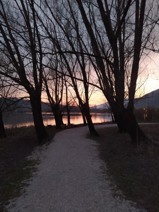 La Ritonda Hotel Revine Lago Bagian luar foto