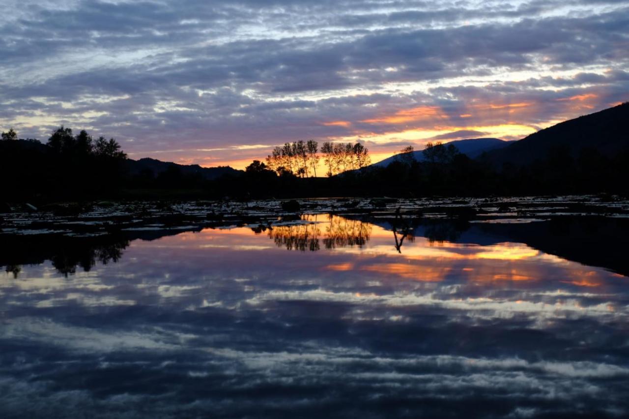 La Ritonda Hotel Revine Lago Bagian luar foto